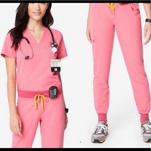 Figs Neon pink scrub set xxs